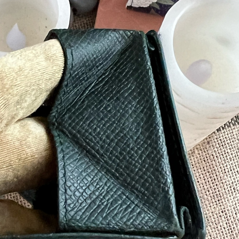 Vintage Louis Vuitton Taiga Porte Mannaie Boite Leather Coin Purse Wallet - Picture 7 of 16